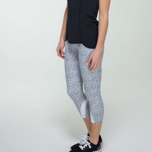 Lululemon Run Inspire Crop Leggings - Picture 4 of 12